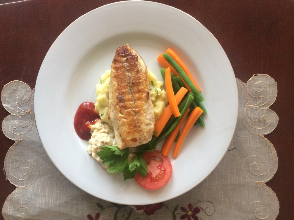 Griya 24 Homestay 棉兰 外观 照片