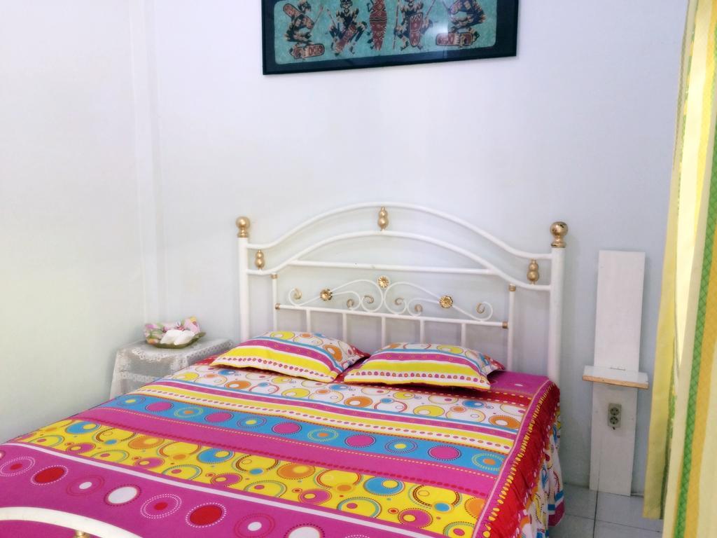 Griya 24 Homestay 棉兰 外观 照片